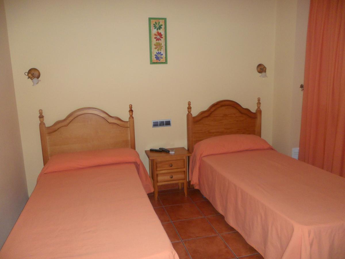 Hotel Rural La Encina Almadén Buitenkant foto